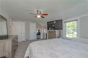 1233 Brainard Rd, Lyndhurst, OH 44124 - Photo 22