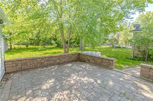 1233 Brainard Rd, Lyndhurst, OH 44124 - Photo 30