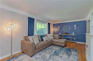 1233 Brainard Rd, Lyndhurst, OH 44124 - Photo 4