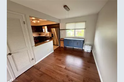 1700 Winchester Drive, Parma, OH 44134 - Photo 8