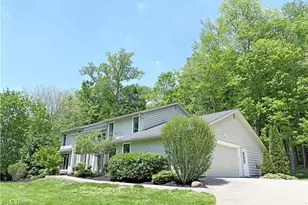 2239 Edgeview Dr, Hudson, OH 44236 - Photo 4