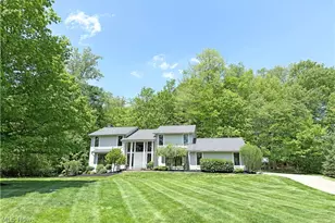 2239 Edgeview Dr, Hudson, OH 44236 - Photo 2