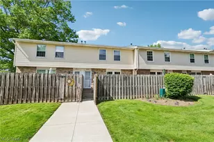 1860 Higby Dr, Stow, OH 44224 - Photo 4