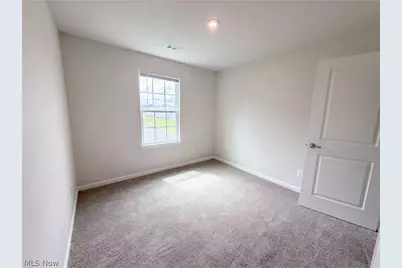 1594 Slick Rock Drive, Painesville, OH 44077 - Photo 4