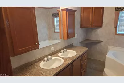 4830 Snowdrift Lane, Zanesville, OH 43701 - Photo 6