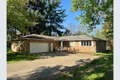 1591 Elberta Avenue SW, North Canton, OH 44709 - Photo 1