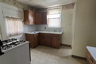 1526 Bryan Ave SW, Canton, OH 44706 - Photo 4
