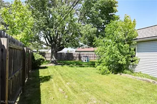 556 Keys Dr, Elyria, OH 44035 - Photo 4