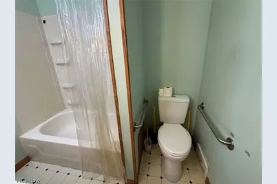 2160 Ingersoll Drive, Akron, OH 44320 - Photo 24