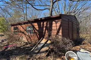 2160 Ingersoll Dr, Akron, OH 44320 - Photo 32