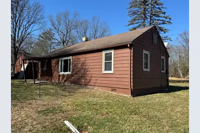 2160 Ingersoll Drive, Akron, OH 44320 - Photo 2