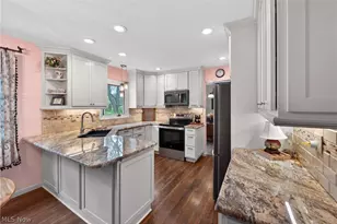 386 Tulip Trail, Wadsworth, OH 44281 - Photo 4
