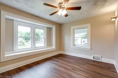 931 Lovers Lane, Akron, OH 44306 - Photo 12