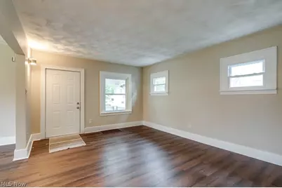 931 Lovers Lane, Akron, OH 44306 - Photo 8