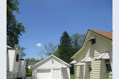 411 Eastlawn Street, Geneva, OH 44041 - Photo 2
