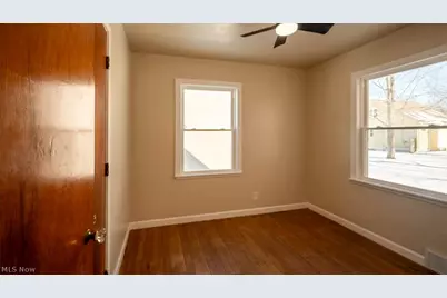 2134 Estabrook Avenue NW, Warren, OH 44485 - Photo 12