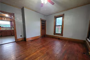 327 N 2nd St, Coshocton, OH 43812 - Photo 20