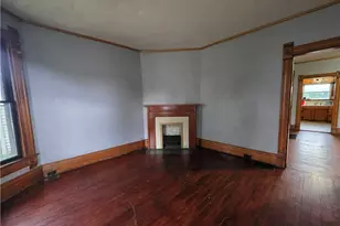 327 N 2nd St, Coshocton, OH 43812 - Photo 8