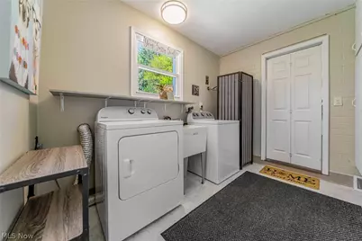 34429 Beach Park Drive, Eastlake, OH 44095 - Photo 22