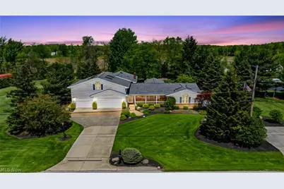 735 Fairway Street, Jefferson, OH 44047 - Photo 2