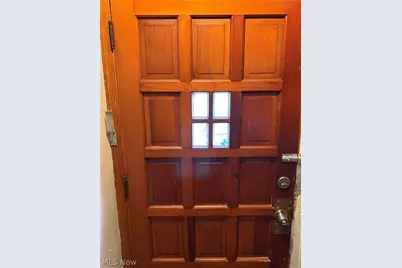 13116 Crennell Avenue, Loveland, OH 44105 - Photo 2