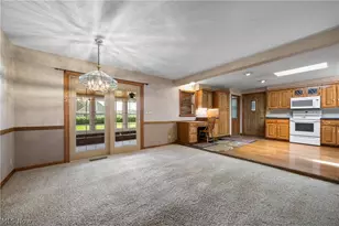 568 W Nimisila Rd, Akron, OH 44319 - Photo 12