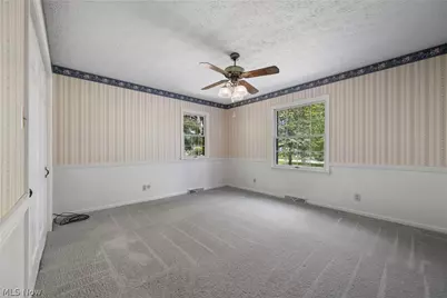 568 W Nimisila Road, Akron, OH 44319 - Photo 14