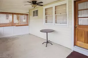 289 Elm St, Duncan Falls, OH 43734 - Photo 22