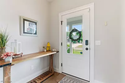 507 Skyview Drive, Green, OH 44685 - Photo 6