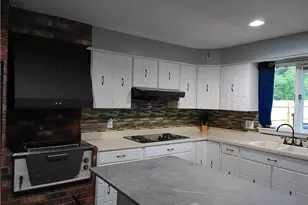 1036 Barone Dr, Weirton, WV 26062 - Photo 4