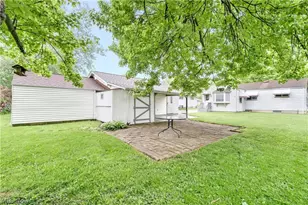 3854 Whippoorwill Ln, Youngstown, OH 44511 - Photo 34