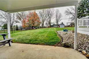 5686 Darletta St SW, Navarre, OH 44662 - Photo 32