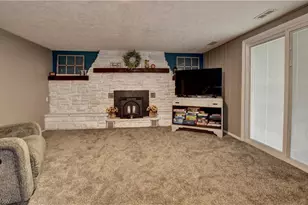 5686 Darletta St SW, Navarre, OH 44662 - Photo 16