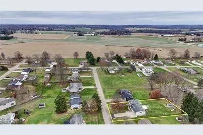 5686 Darletta Street SW, Navarre, OH 44662 - Photo 38