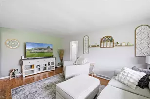 1190 Doris Dr, Hubbard, OH 44425 - Photo 6
