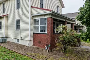 276 Factory St, Sugarcreek, OH 44681 - Photo 20