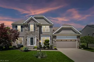 34592 Braemore Dr, North Ridgeville, OH 44039 - Photo 2