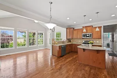 34592 Braemore Drive, North Ridgeville, OH 44039 - Photo 6
