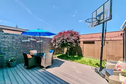7050 Chillicothe Road #D1, Mentor, OH 44060 - Photo 32