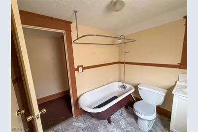 145 S Lakeview Avenue, Youngstown, OH 44509 - Photo 32