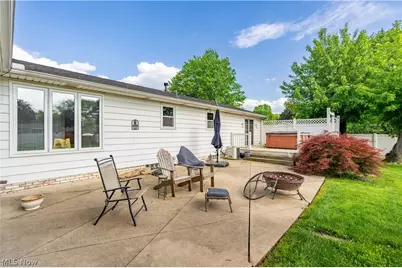 8263 Winterwood Avenue NW, North Canton, OH 44720 - Photo 8