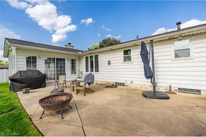8263 Winterwood Avenue NW, North Canton, OH 44720 - Photo 6