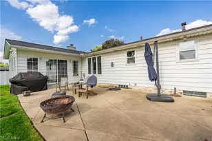 8263 Winterwood Ave NW, North Canton, OH 44720 - Photo 6