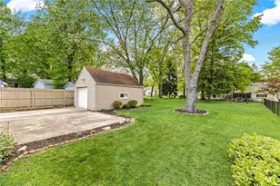 1165 Myrtle Ave, Cuyahoga Falls, OH 44221 - Photo 32