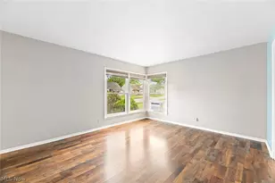 1165 Myrtle Ave, Cuyahoga Falls, OH 44221 - Photo 4