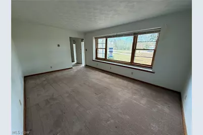 2746 Kragel Road, Richmond, OH 43944 - Photo 8
