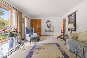 5849 Iva Dr, Akron, OH 44319 - Photo 4