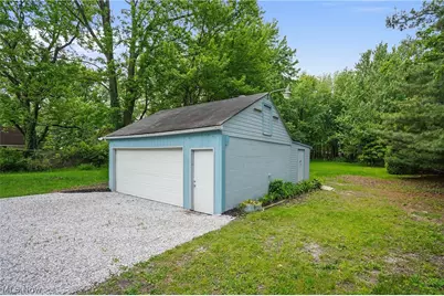 4160 Columbia Road, North Olmsted, OH 44070 - Photo 44
