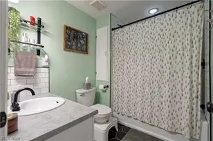 6250 Woodmoor Ave NW, Canton, OH 44718 - Photo 18