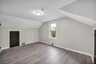 1603 Winchester Rd, Lyndhurst, OH 44124 - Photo 24